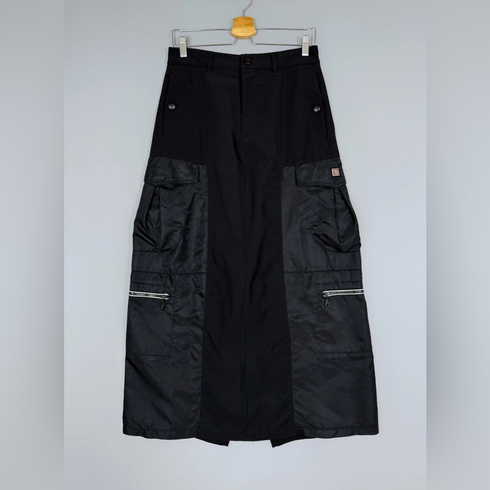 Stunning Girbaud cargo skirt